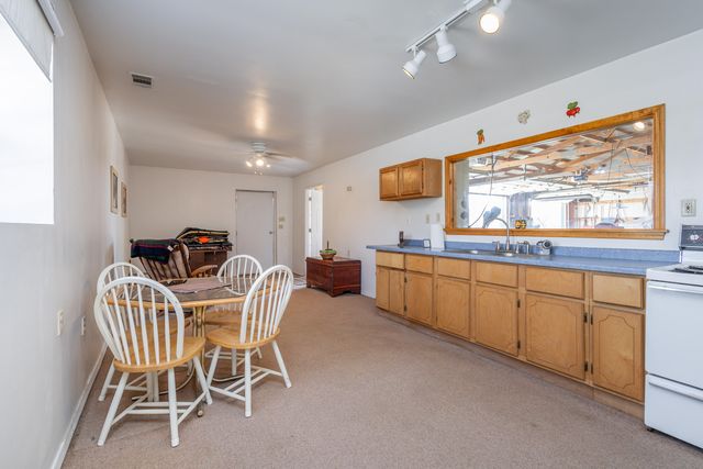 5720 N KIRCHER RD, Columbia, MO 65202