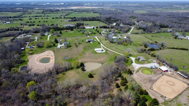 5720 N KIRCHER RD, Columbia, MO 65202