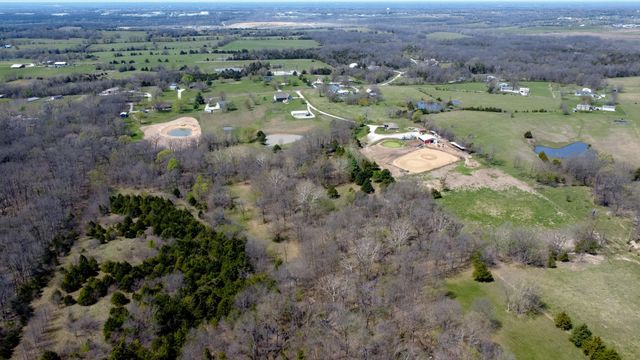 5720 N KIRCHER RD, Columbia, MO 65202