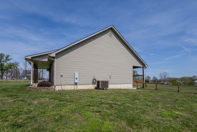 5720 N KIRCHER RD, Columbia, MO 65202