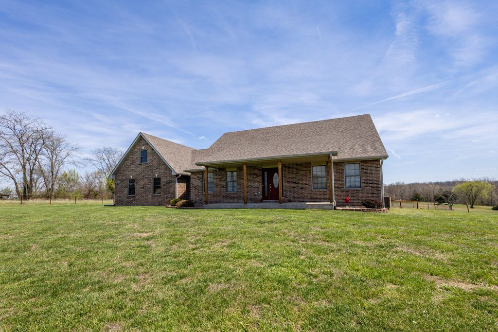5720 N KIRCHER RD, Columbia, MO 65202
