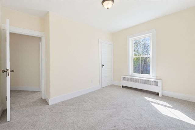 119 Hope Ave, Worcester, MA 01603