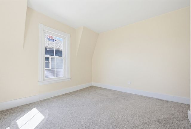 119 Hope Ave, Worcester, MA 01603