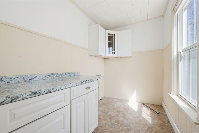 119 Hope Ave, Worcester, MA 01603