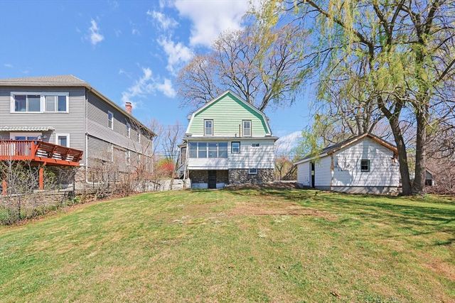 119 Hope Ave, Worcester, MA 01603