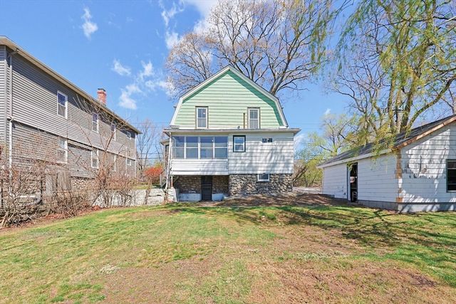 119 Hope Ave, Worcester, MA 01603