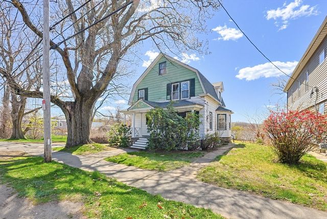 119 Hope Ave, Worcester, MA 01603