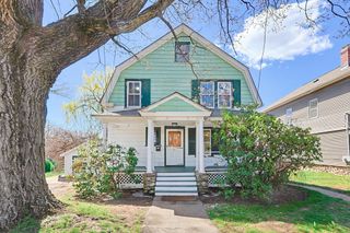 119 Hope Ave, Worcester, MA 01603