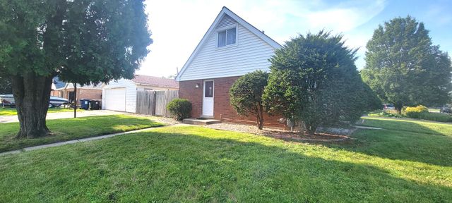 9236 Stanford Drive S, Bridgeview, IL 60455
