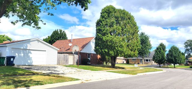 9236 Stanford Drive S, Bridgeview, IL 60455