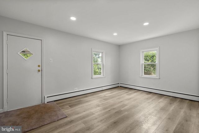 2507 GEHB AVE, Baltimore, MD 21227