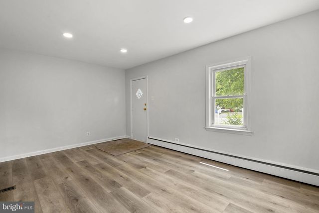 2507 GEHB AVE, Baltimore, MD 21227