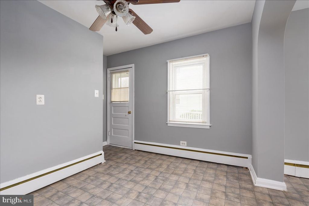 Image 11 of property listing at 2507 GEHB AVE, Baltimore, MD 21227