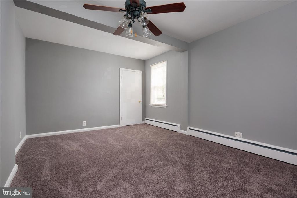 Image 12 of property listing at 2507 GEHB AVE, Baltimore, MD 21227