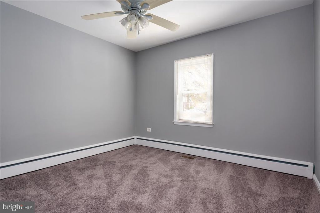 Image 14 of property listing at 2507 GEHB AVE, Baltimore, MD 21227