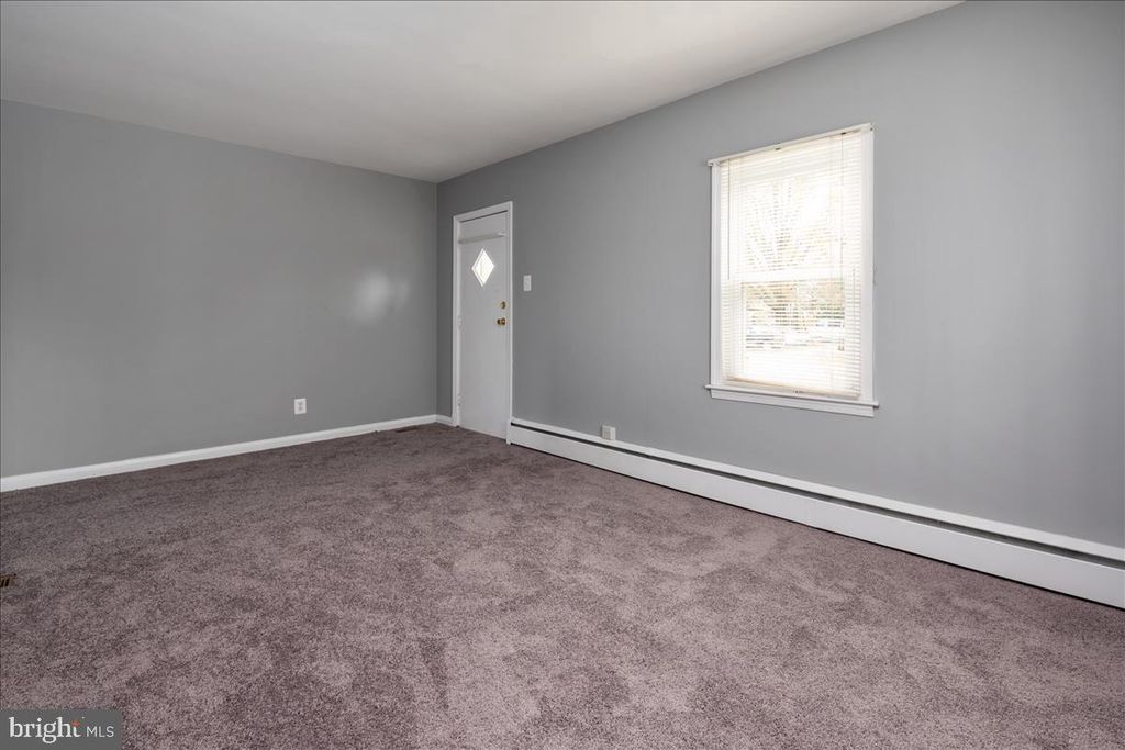 Image 6 of property listing at 2507 GEHB AVE, Baltimore, MD 21227