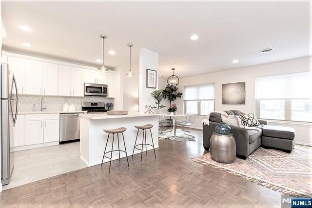 27 Upper Mountain Avenue 1, Montclair, NJ 07042