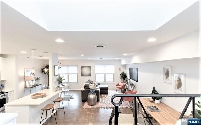 27 Upper Mountain Avenue 1, Montclair, NJ 07042