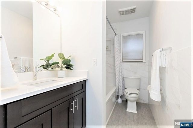 27 Upper Mountain Avenue 1, Montclair, NJ 07042