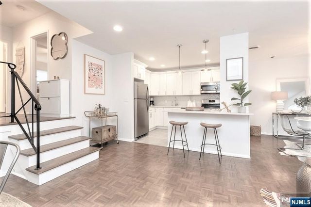 27 Upper Mountain Avenue 1, Montclair, NJ 07042