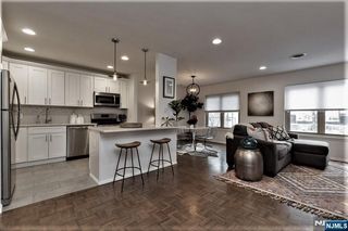 27 Upper Mountain Avenue 1, Montclair, NJ 07042