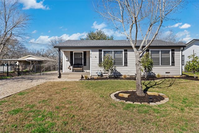 216 Avenue I, Lacy Lakeview, TX 76705