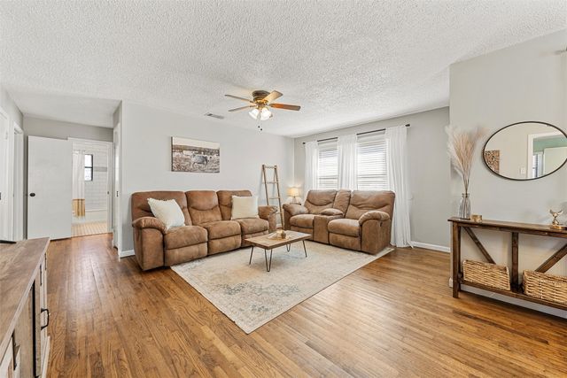 216 Avenue I, Lacy Lakeview, TX 76705