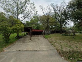 405 Nevils Street, Bridge City, TX 77611