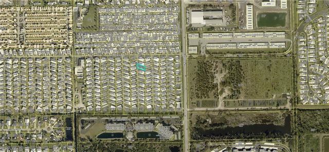 295 Dillard AVE, Fort Myers, FL 33908