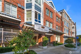 812 5th Avenue N #105, Seattle, WA 98109