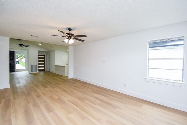 1815 Mustang Springs Drive, Missouri City, TX 77459