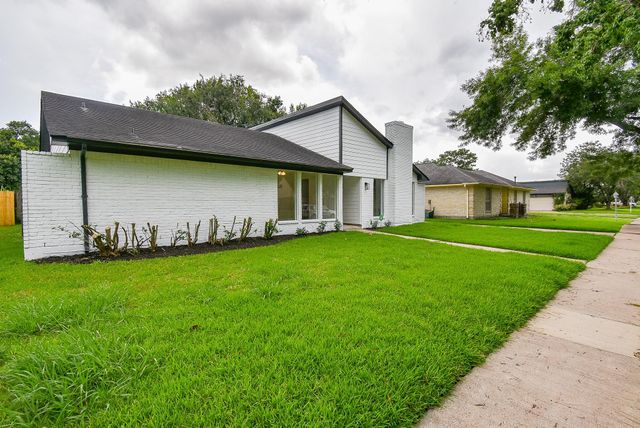 1815 Mustang Springs Drive, Missouri City, TX 77459