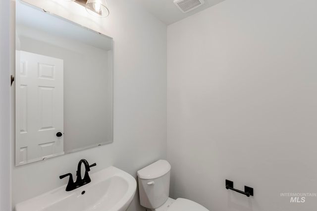 10851 Rutland St, Caldwell, ID 83605