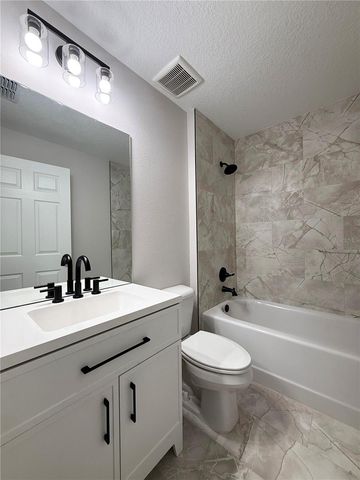 5687 NW 57TH STREET, Ocala, FL 34482