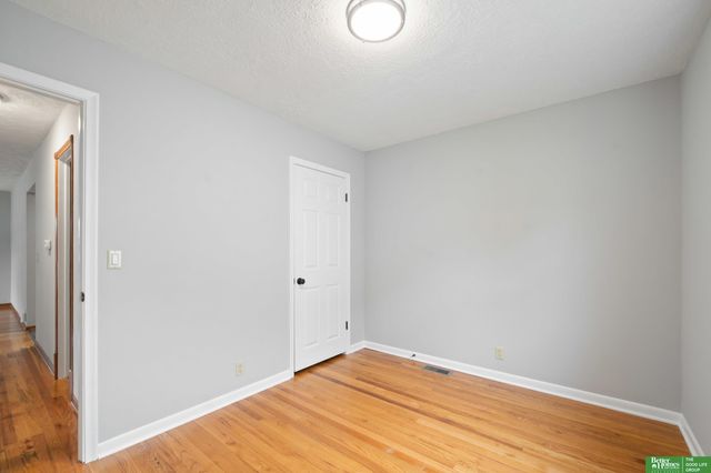 2335 S 123 Street, Omaha, NE 68144