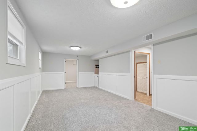 2335 S 123 Street, Omaha, NE 68144
