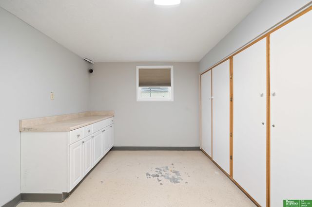 2335 S 123 Street, Omaha, NE 68144