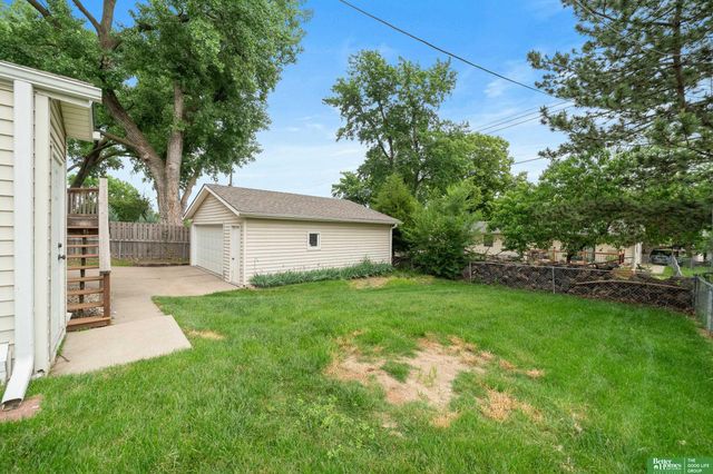 2335 S 123 Street, Omaha, NE 68144