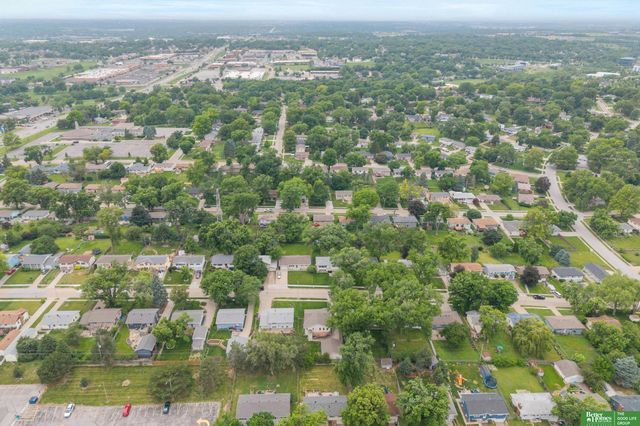 2335 S 123 Street, Omaha, NE 68144