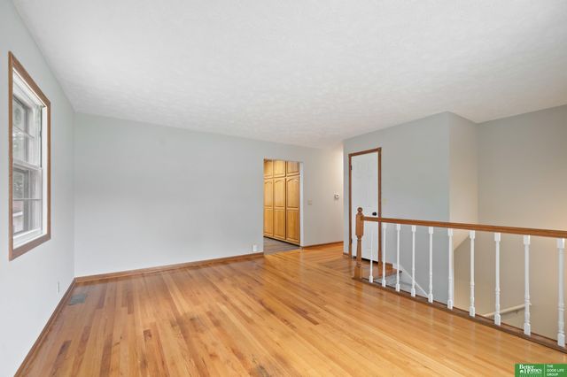 2335 S 123 Street, Omaha, NE 68144