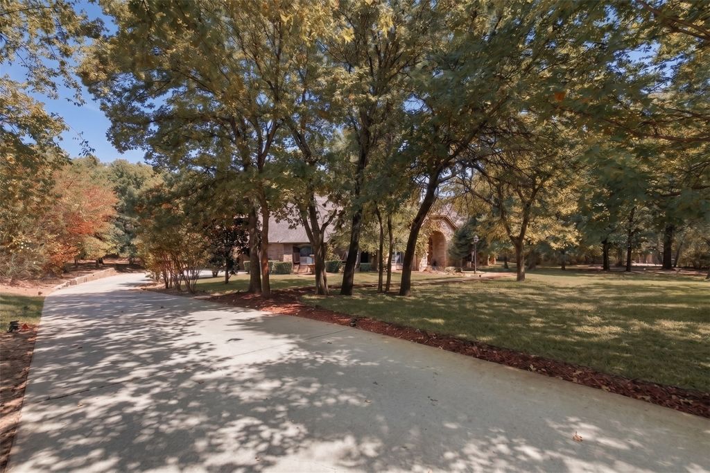 2050 E Oak Shores Drive, Cross Roads, TX 76227 — photo 5