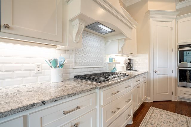 1920 Meander Road, Granbury, TX 76049