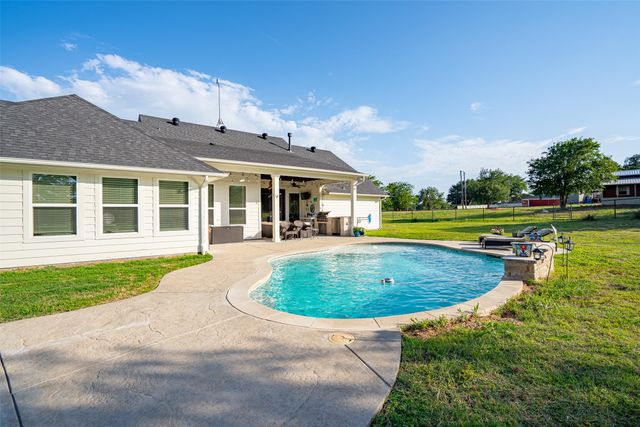 1920 Meander Road, Granbury, TX 76049
