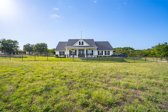 1920 Meander Road, Granbury, TX 76049