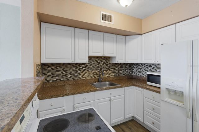 4325 58TH WAY N 1525, Kenneth City, FL 33709