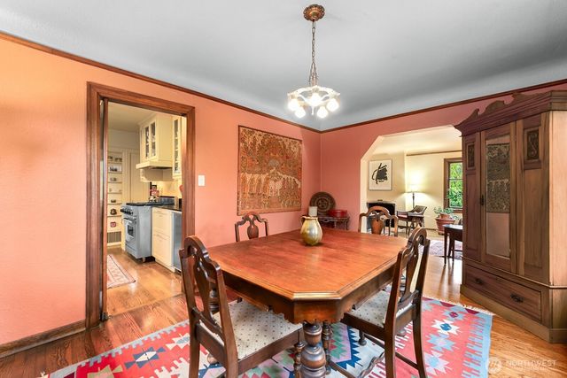 1226 25th Avenue E, Seattle, WA 98112