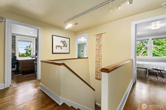 1226 25th Avenue E, Seattle, WA 98112