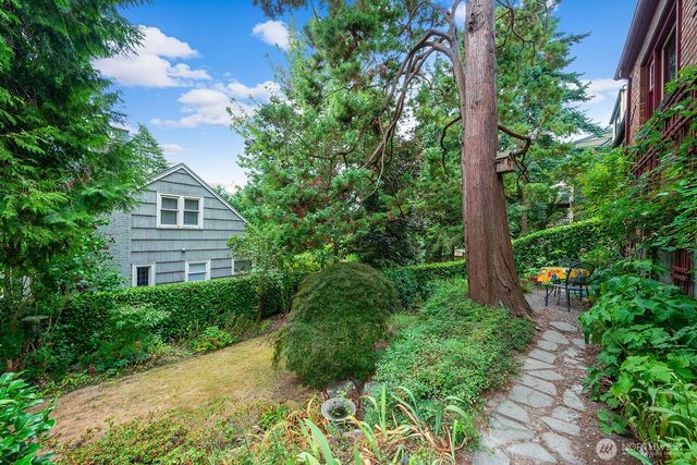 1226 25th Avenue E, Seattle, WA 98112