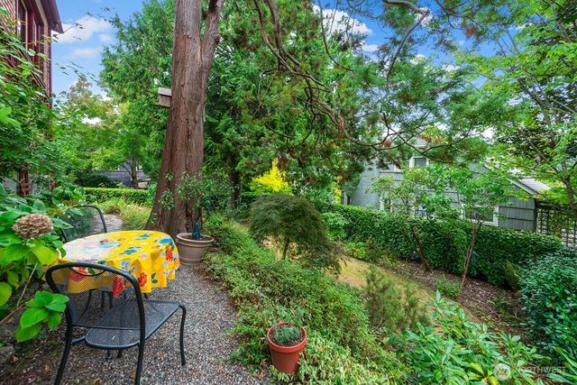 1226 25th Avenue E, Seattle, WA 98112