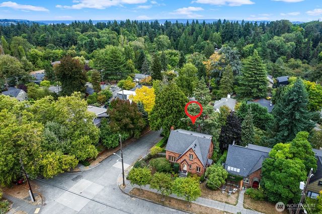 1226 25th Avenue E, Seattle, WA 98112